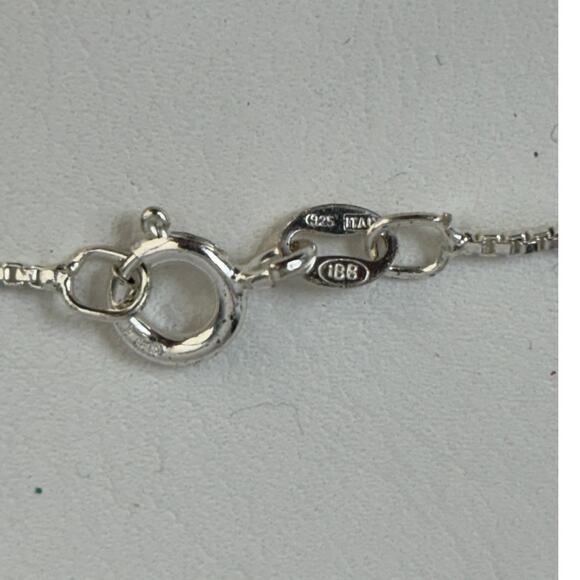 Sterling Silver Oval Engraved Locket Necklace 17" #65100 - Picture 4 of 8